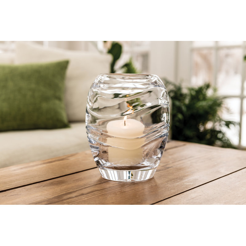 Waterbury Hurricane, Large