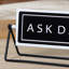 Signe en métal «ASK MOM»