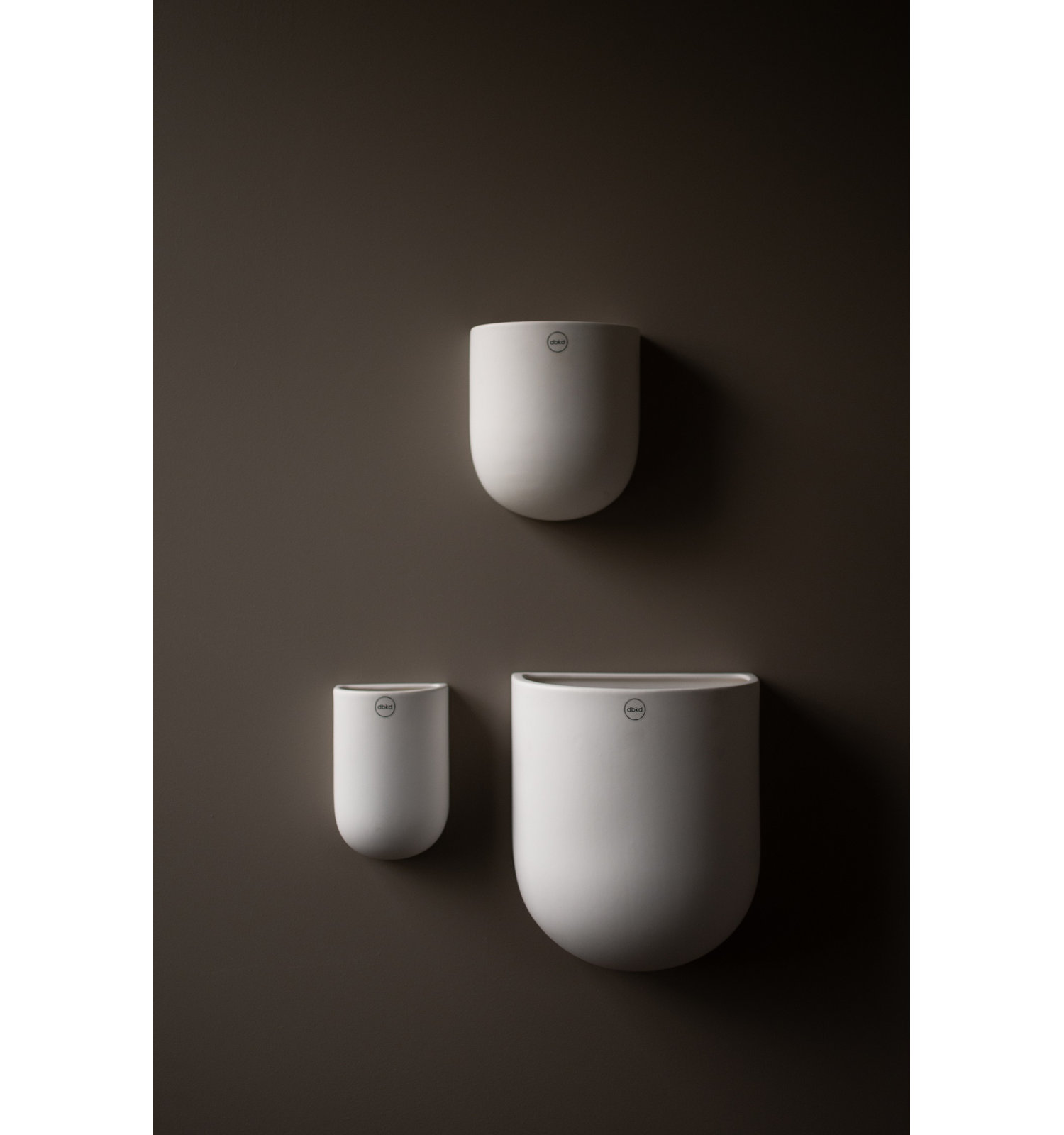 Ceramic Table Vase, 4" H x 6.7" W x 5.9" D