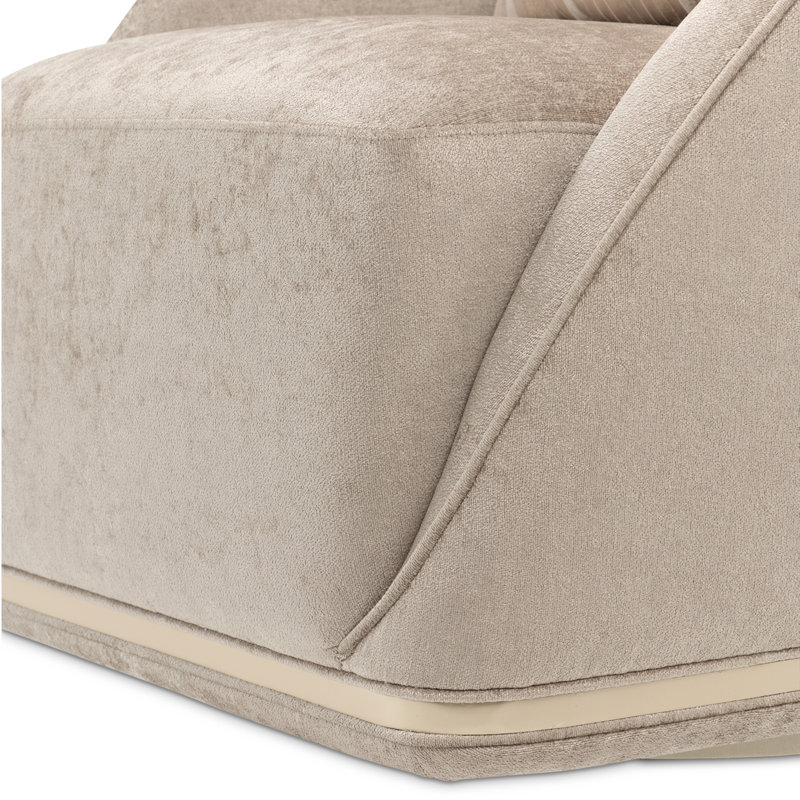La Rachelle Swivel Chair