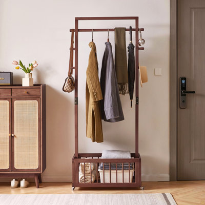 Portemanteau autoportant en bois massif avec roulettes et panier de rangement 19,68 po x 15,75 po x 70,87 po