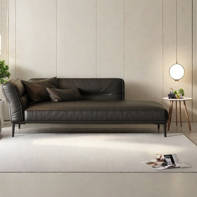 Modern minimalist sponge lounge chair