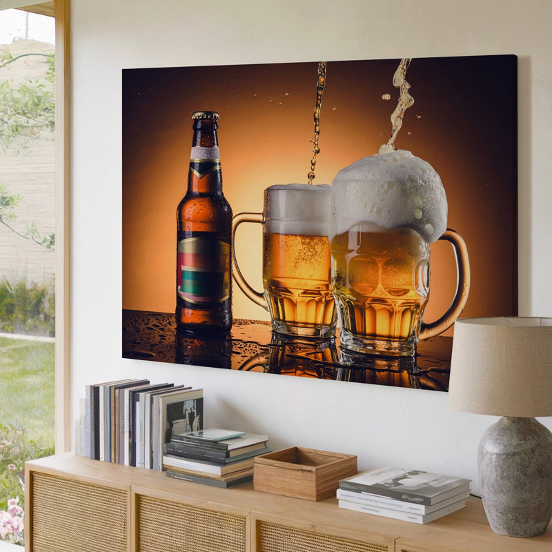 Toile «A Gros Up Composition» comportant une bouteille en verre refroidie d'art mural, H 18 po x l 24 po