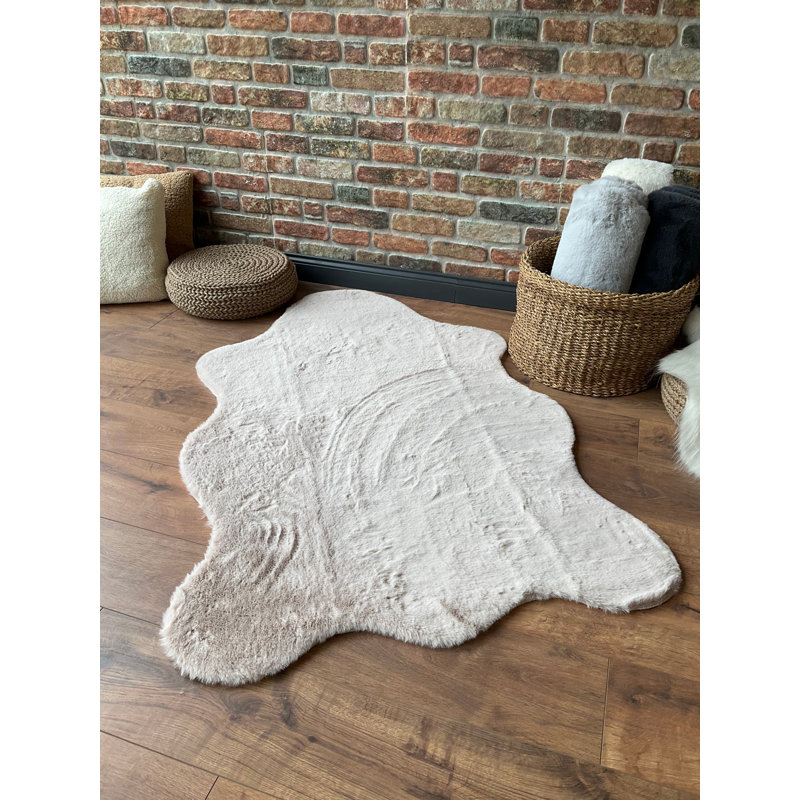 Tapis novateur avec revers antidérapant Guiseppe, Nouveauté 1 pi 2 po x 2 pi 11 po