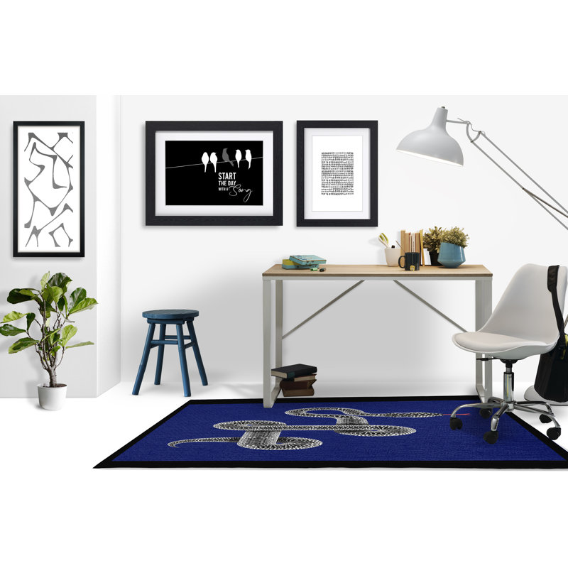 Tapis de chaise rectangulaire Vanjo, H 48 po x l 72 po, Bleu marine / beige
