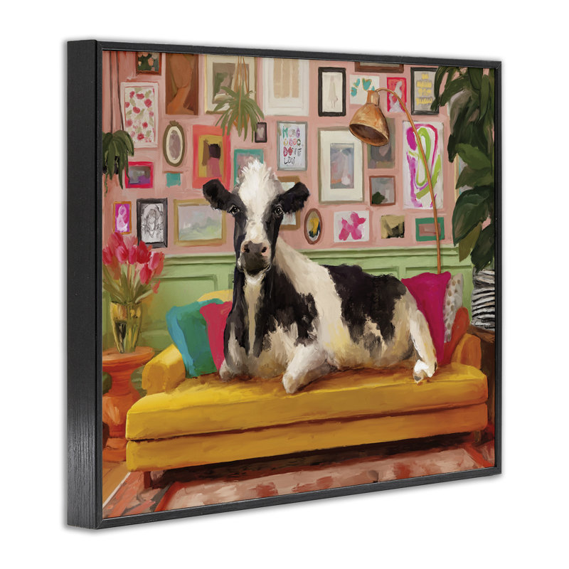 «Cow in Whimsical Maximalist House», estampe numérique, design par Kamdon Kreations, H 11 po x l 14 po