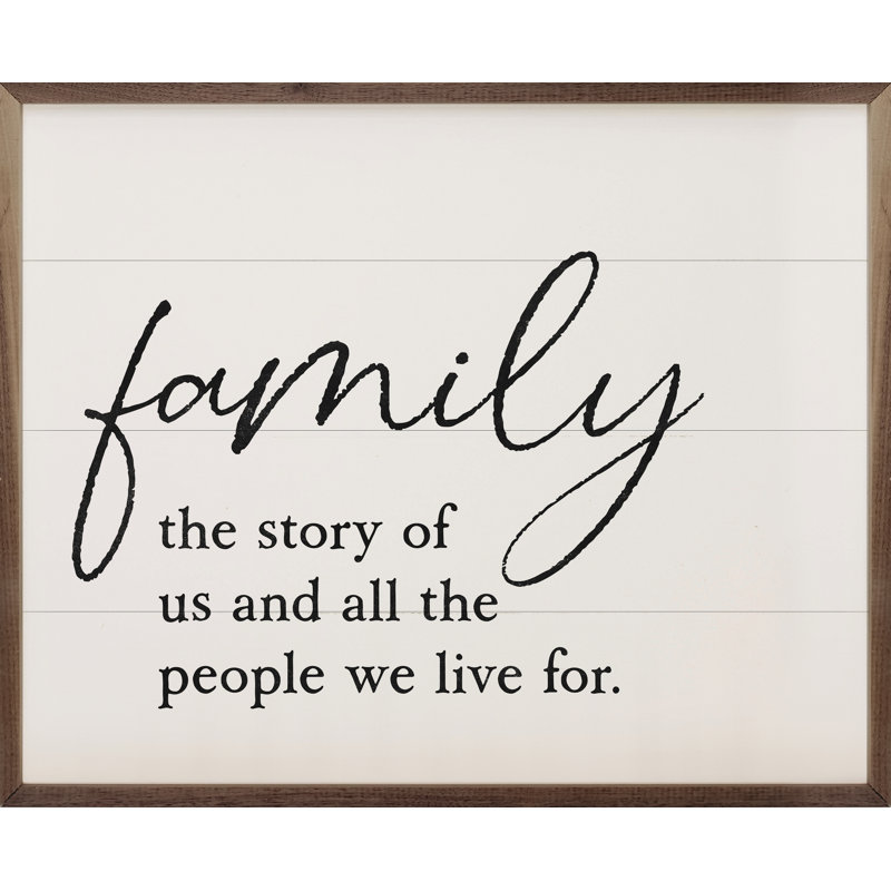 Family Story Script blanc sur bois, H 32 po x l 40 po