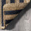 Tapis en jute à rayures inclinées Nalle-248642052