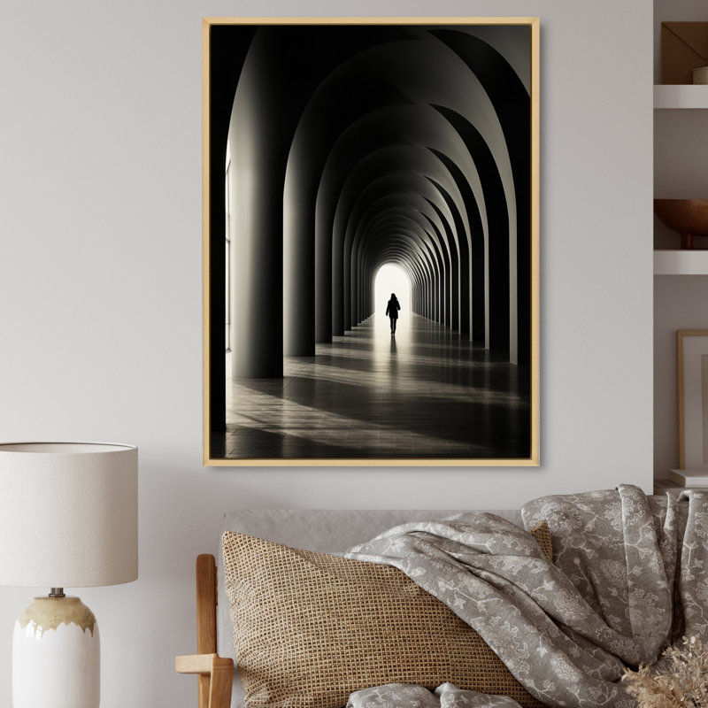 «Black Grey Tunnel Timeless Passage Classic», reproduction sur toile, Cadre naturel flottant, H 20 po x l 12 po x P 1 po