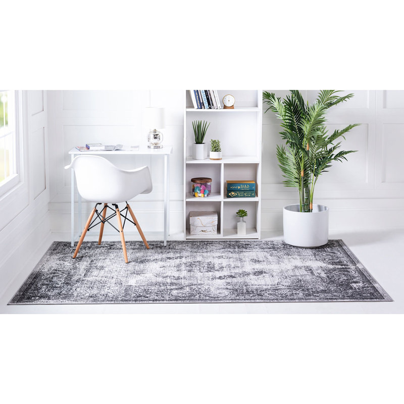Clevinger Oriental Indoor Rug, Rectangle 7'10" x 10'
