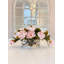 Arrangement de roses et de pivoines roses avec touche réelle - Arrangement floral de luxe