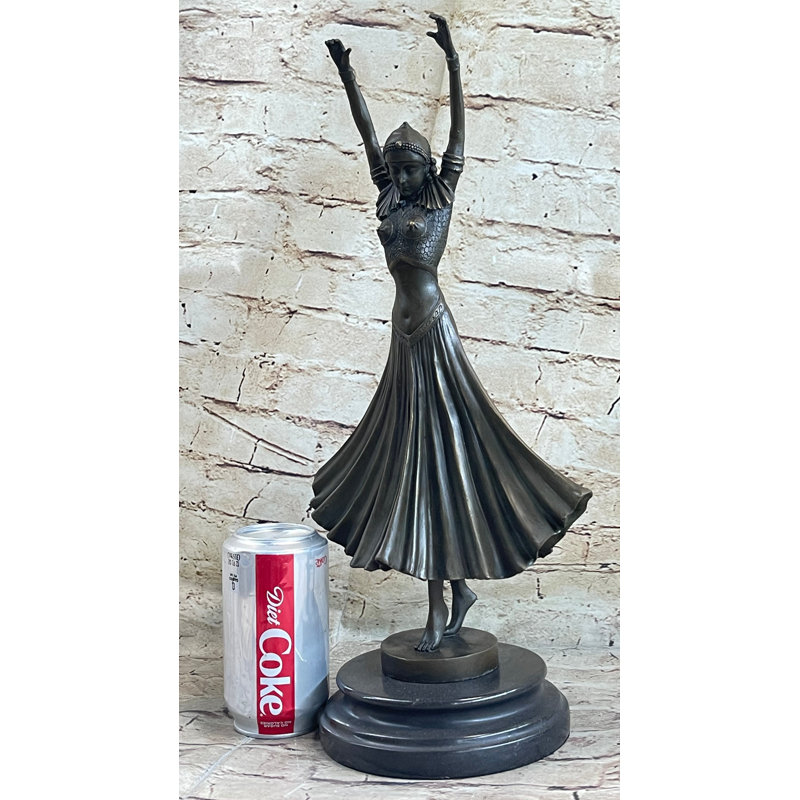 Figurines et sculptures Amilio