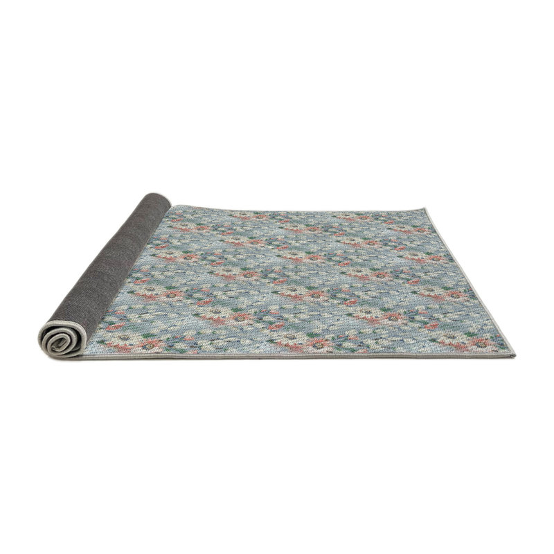 Tapis gris Akram, Rond 3 pi