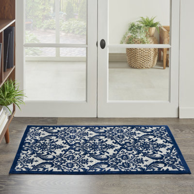 Gerturde Ikat Indoor Rug