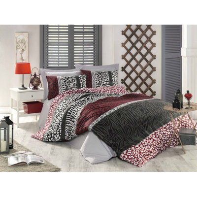 Bradbourne No Pattern Duvet Cover Set with Pillowcases