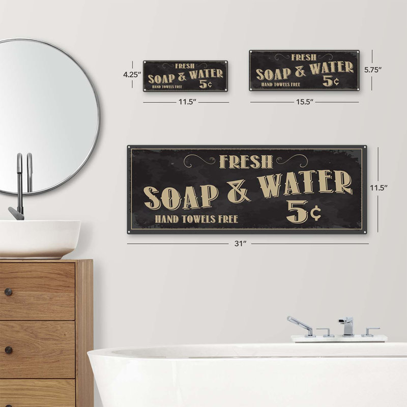 «Fresh Soap And Water», plaque sur métal, H 5,75 po x l 15,5 po x P 0,04 po