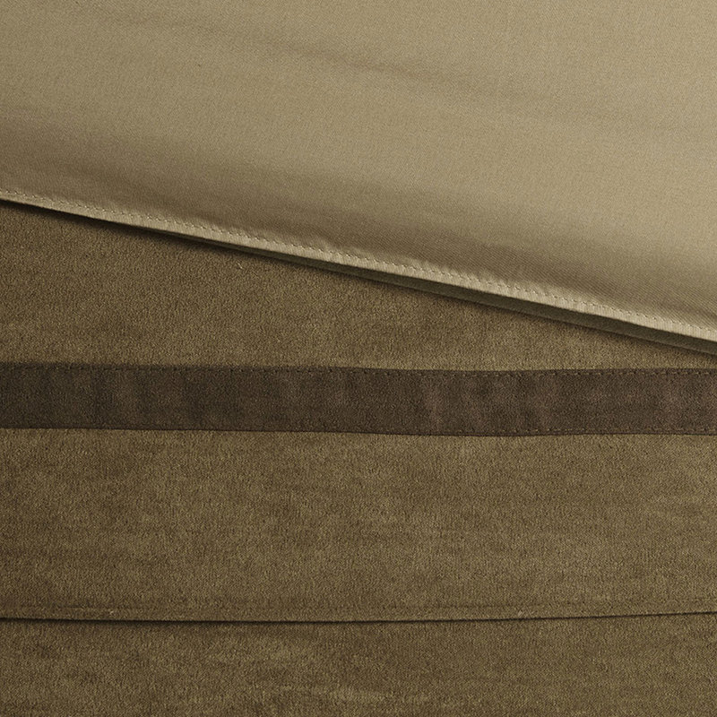 Édredon 7 pièces en faux suède, taille très grand, motif naturel, 2 taies décoratives, 3 coussins, jupe de lit lavable en daim, aspect transitionnel, texture douce, détails de broderie,