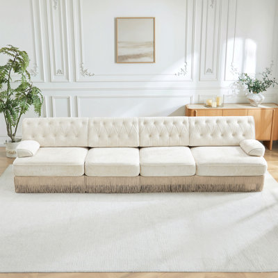 Tissu en velours doux de 135 po, canapé style Chesterfield capitonné à boutons, jupe à pampille, conception combinée modulaire, base en bois de qualité supérieure, mousse à haute résistance à haute densité facile à assembler, pour le salon