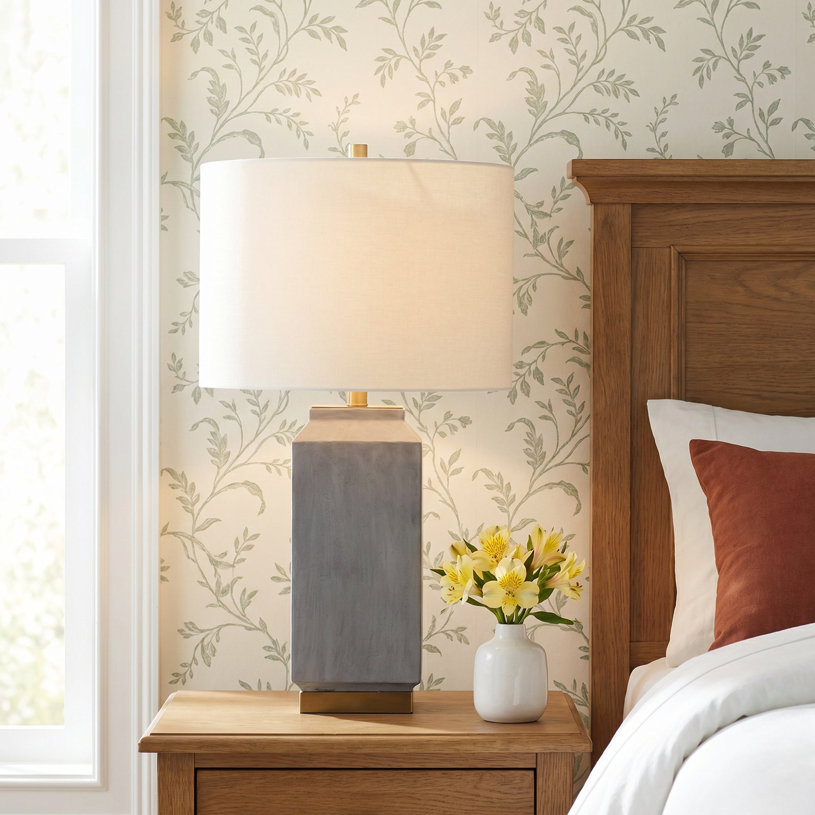 Vermouth Bedside Lamp