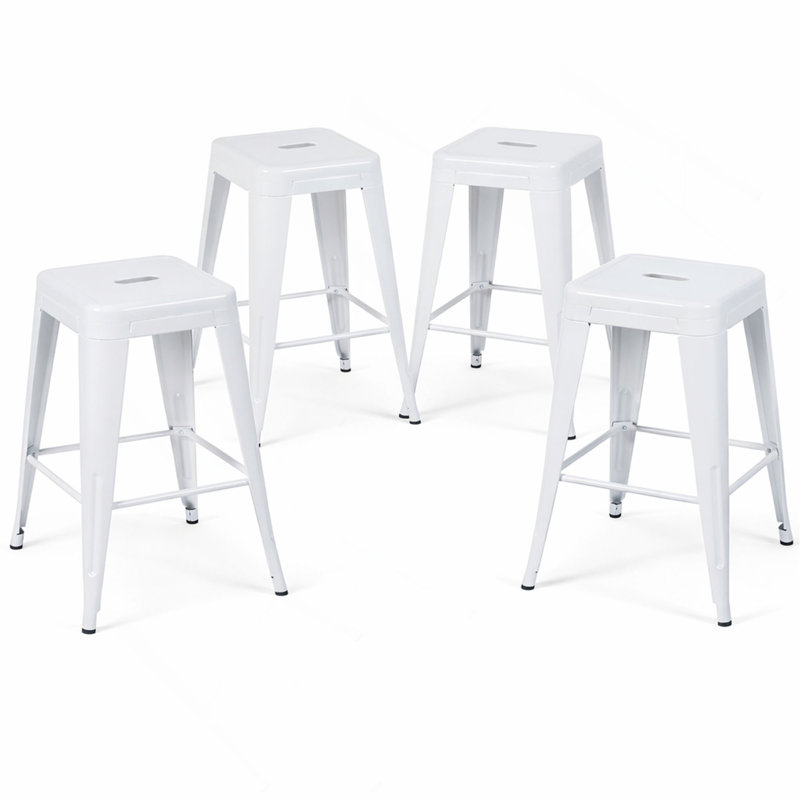 Tabouret à hauteur de comptoir 24 po, tabourets de bar en métal sans dossier, ensemble de 4, non empilable, amovible et facile à assembler, conception peu encombrante pour îlot de cuisine / bar / café / salle à manger