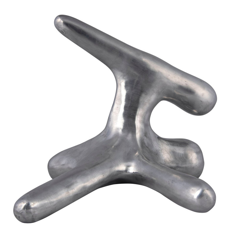 Wiggins Sculpture