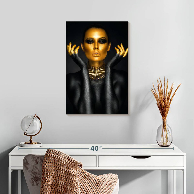 Model, 24" H x 16" W
