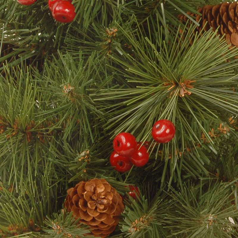 The Holiday Aisle® 18 po Pin miniature