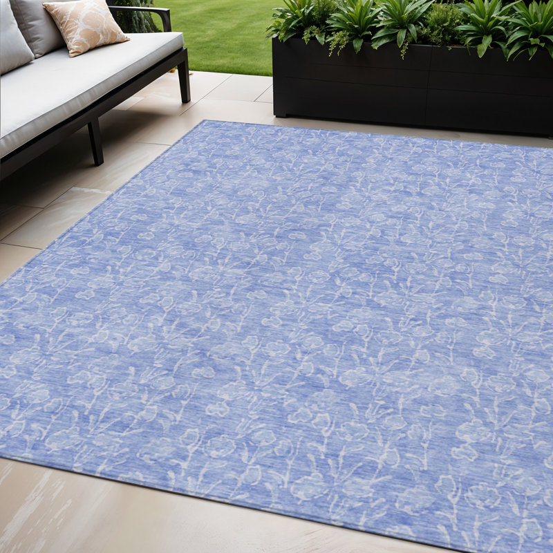 Tapis extérieur lavable à motif floral bleu et ivoire 5 pi x 8 pi