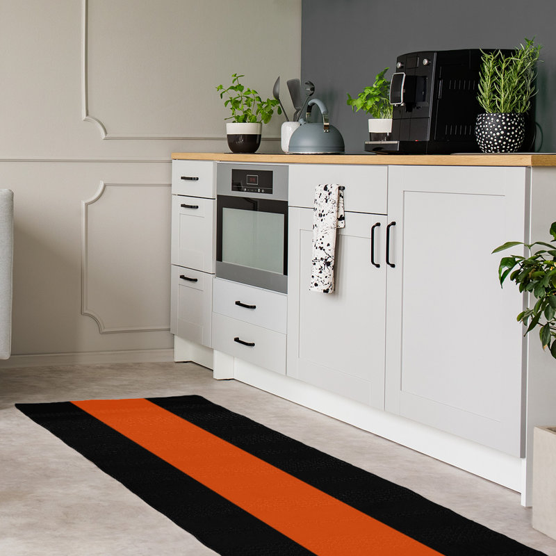 Tapis orange/noir, Tapis de couloir 2 pi 6 po x 8 pi