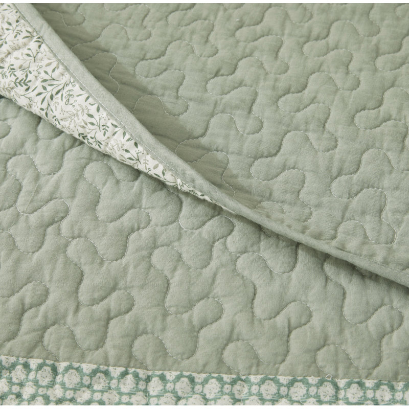 Reed Floral Patchwork Cotton Quilt Set, Queen Quilt + 2 Standard Shams