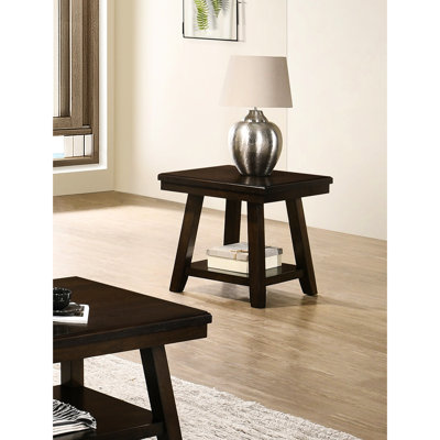 Table de bout rectangulaire de couleur foncée, une tablette pour le rangement, pieds en bois de pin, 50 lb de poids et une tablette, bois naturel, capacité de poids, 22 pouces de hauteur, assemblage requis