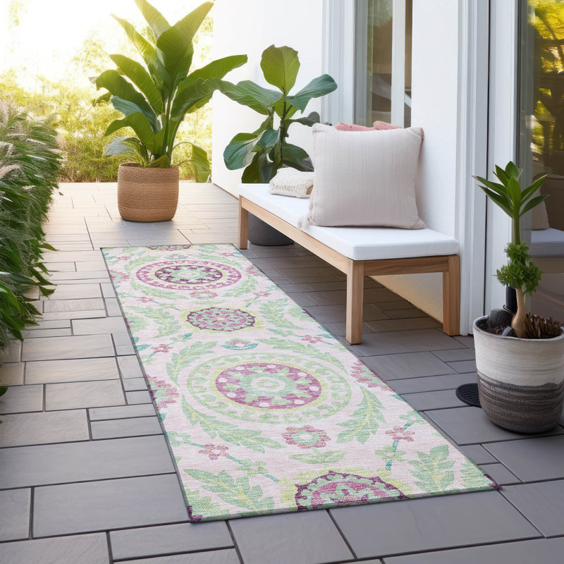 Mahaney Floral Indoor Rug, Runner 2'3" x 7'6"