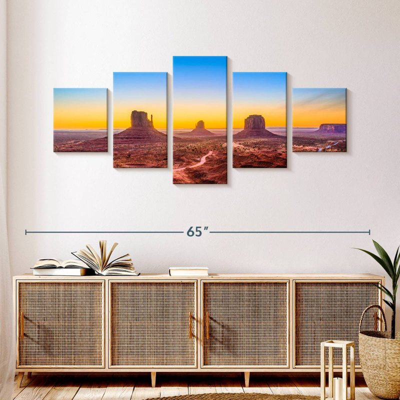 Monument Valley At Dawn, H 24 po x l 55 po