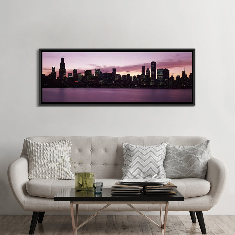 Bâtiments au bord de l'eau, lac Michigan, Chicago, Illinois, 2011 - impression sur toile tendue, H 24 po x l 72 po x P 1,5 po