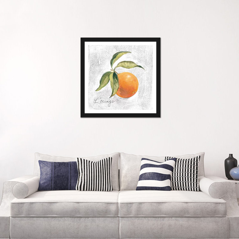 «L Orange on White» par Silvia Vassileva - reproduction d'art, Blanc, H 24 po x l 24 po x p 1 po, Papier encadré noir