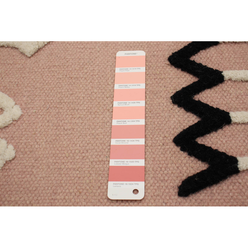 Tapis oriental en laine tissé à plat à la main à motif rectangulaire rose / noir / blanc 5 pi 2 po x 7 pi 6 po