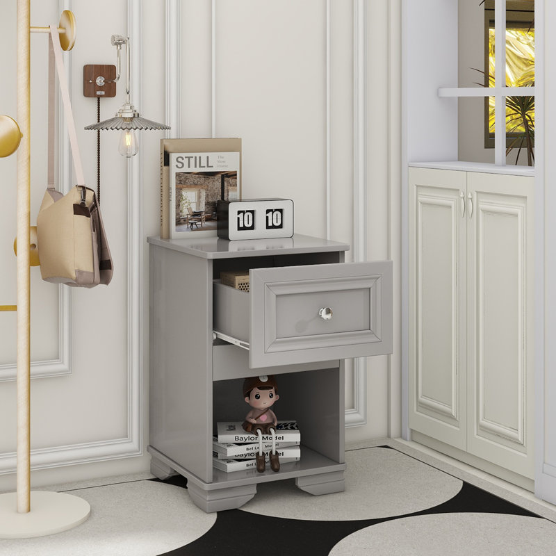 Table de chevet élégante avec tiroir et tablette ouverte pour la chambre à coucher, table de chevet de style rétro avec design classique et poignée en métal