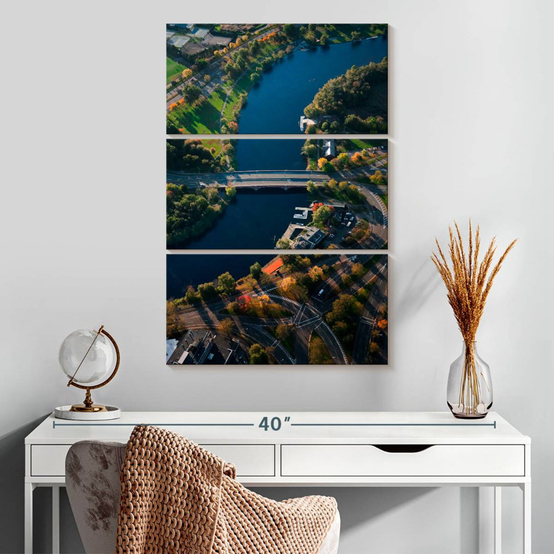 Nicci Charles River, 32" H x 20" W