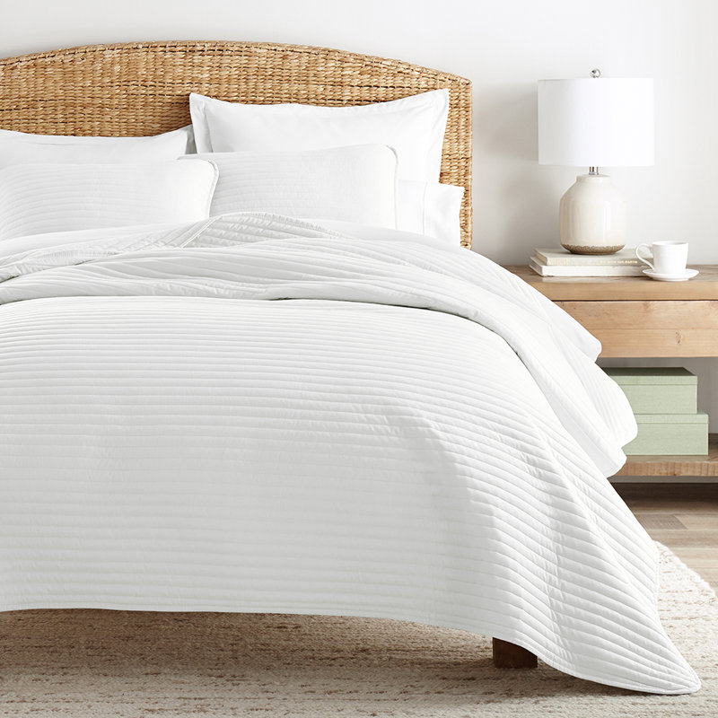 Becky Cameron Lightweight All Season Stripe Stitch Quilt Set with Shams, King/Cal-King Quilt + 2 King Shams, White