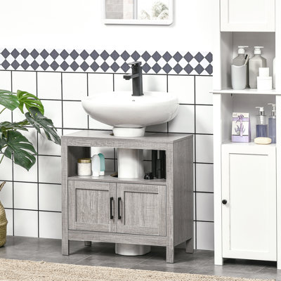 Armoire de rangement polyvalente pour salle de bain avec tablettes et portes ouvertes, maximisant l'espace et l'organisation
