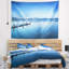 Paysage marin bleu vif avec tapisserie-28504490