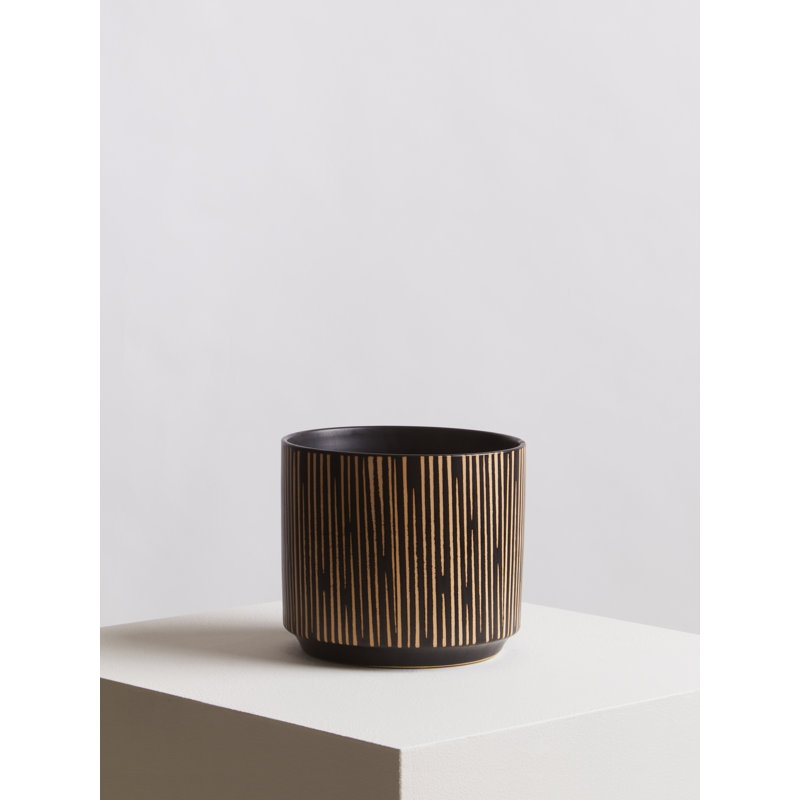 Dereham Ceramic Pot Planter