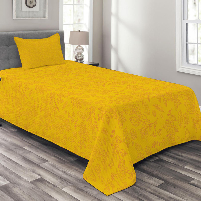 Traditional Polyester Floral Coverlet, Twin Coverlet + 1 Sham