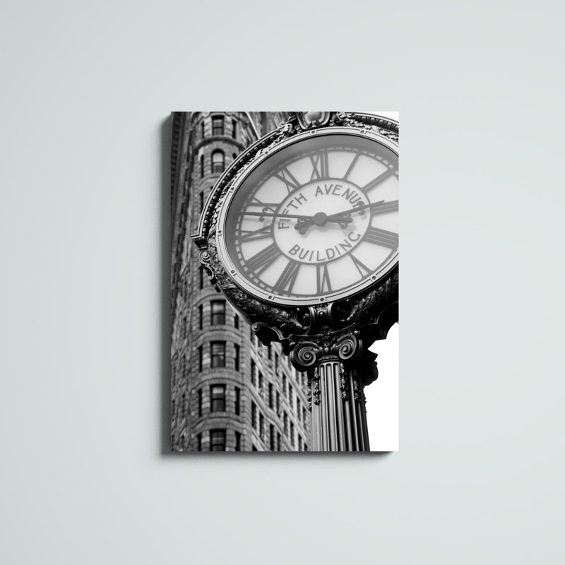 «City DetaIIs III», photographie sur toile, H 36 po x l 24 po