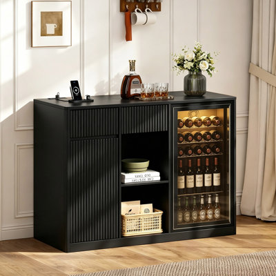 Armoire pour casse-croûte avec espace réfrigérateur, organisateur de collation avec rangement et tablette de présentation de bonbons, armoire à café de 51 po avec support à vin et porte-verre, armoires à boissons alcoolisées avec tiroir et rangement, bar personnel