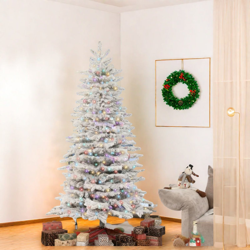 Arbre de Noël enneigé, plastique vert, aspect hivernal, utilisation domestique
