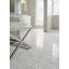 Carrelage mural mosaïque en marbre poli 12 po x 12 po Iona Mist Herringbone
