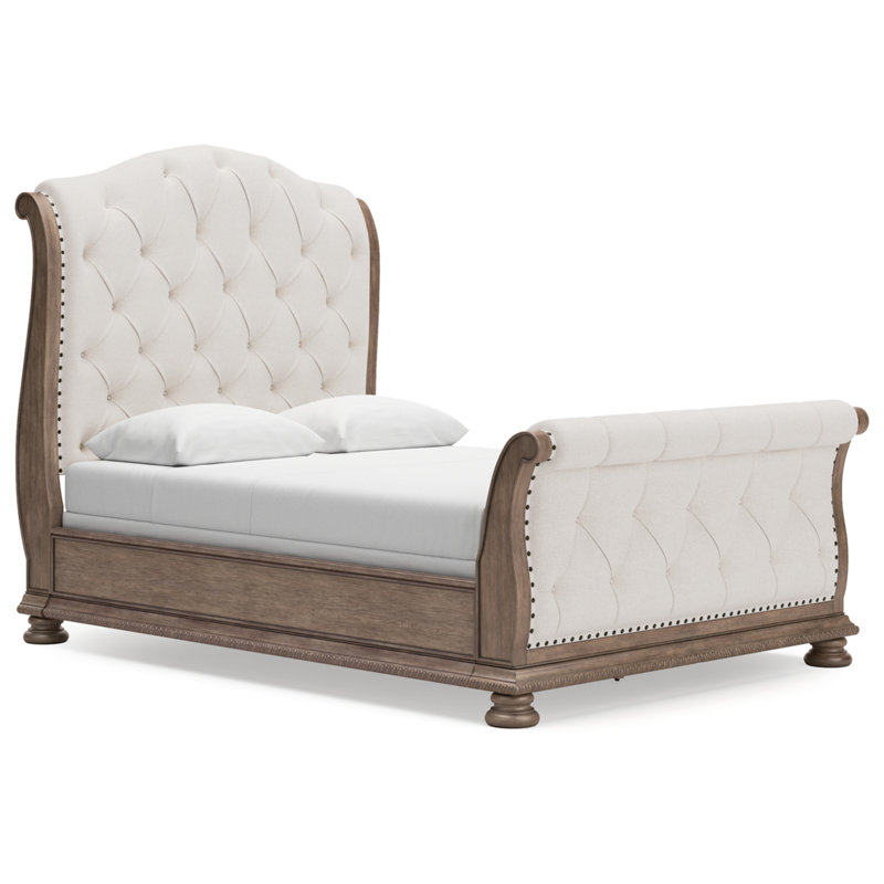 Grand lit-bateau tapissier Estebon, Grand lit