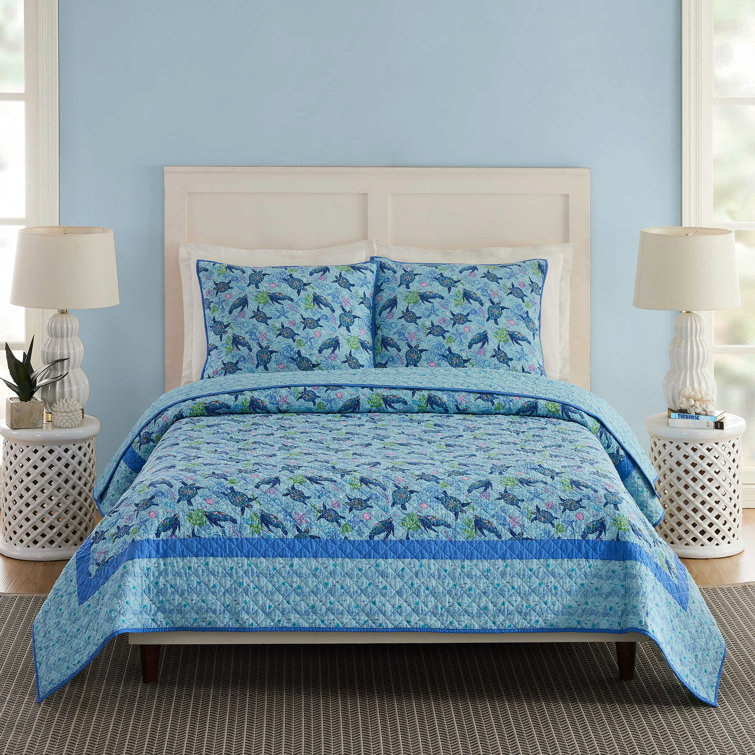 https://assets.wfcdn.com/im/48850243/resize-h755-w755%5Ecompr-r85/2351/235109291/Vera+Bradley+Turtle+Dream+Reversible+Quilt+Set.jpg