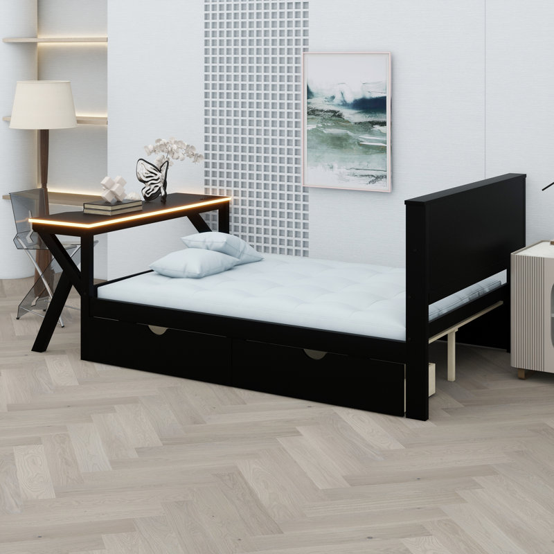Lit plateforme en bois avec tête de lit à DEL